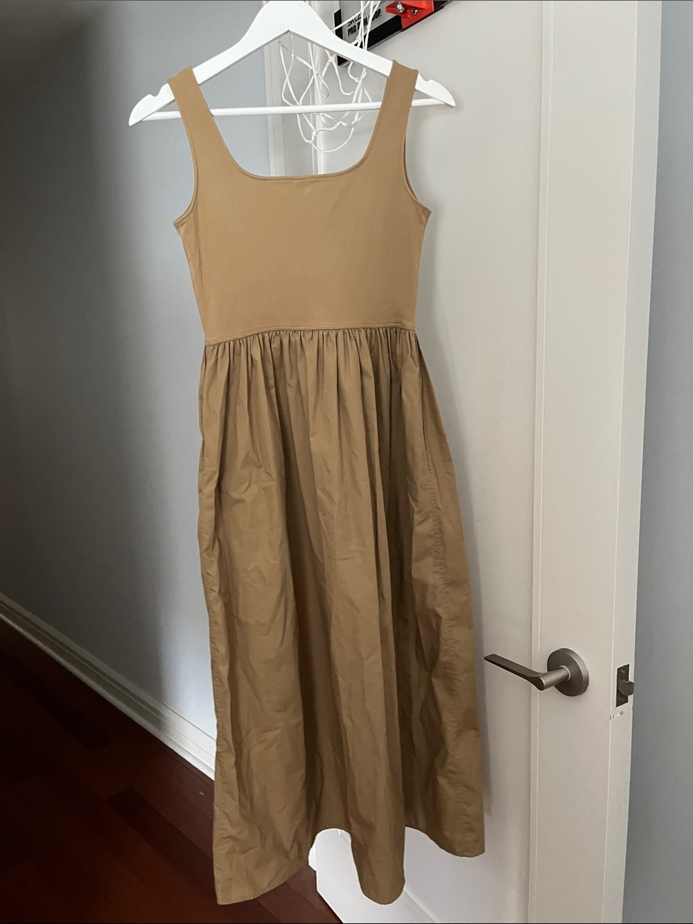 Uniqlo Sleeveless tan olive green Gathered Skirt Dress - Picture 3 of 5